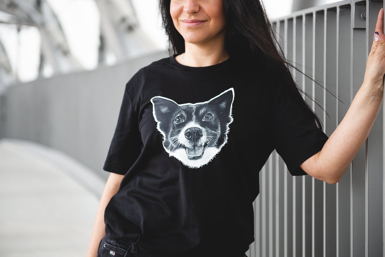 Unisex Sofi melns T-krekls